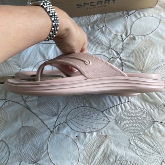 Sperry Windward thong blush women’s size 8 flip flops IOB. - Picture 4 of 10